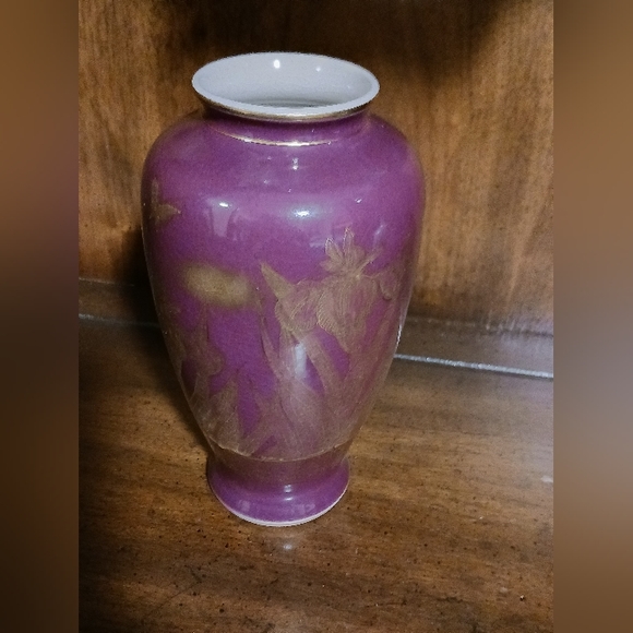 Kutani/Satsuma TOYO Hand Painted Vase - Picture 2 of 7